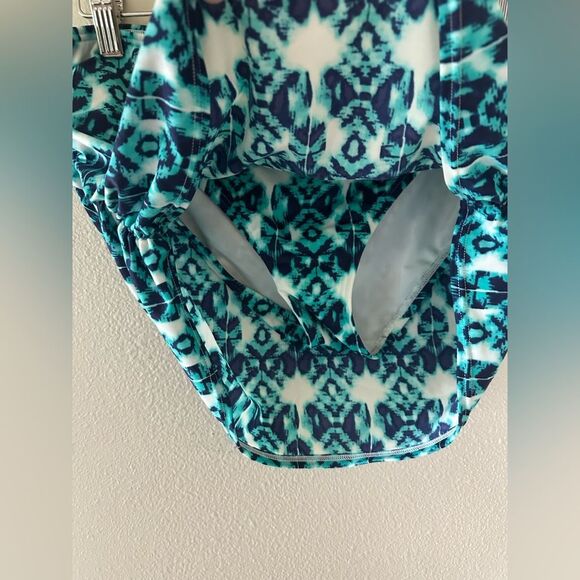 Victoria’s Secret Multi-Way Blue Bikini Top and Ruched Swim Skirt Size M / 34B - Picture 4 of 12